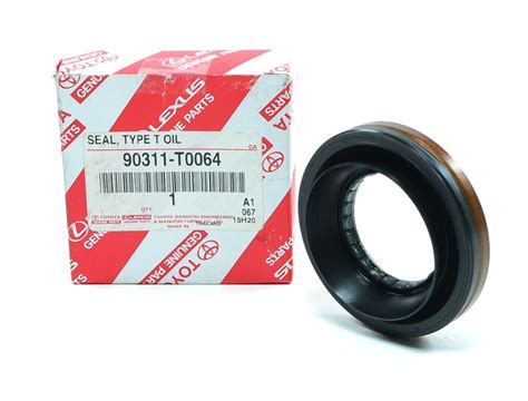 Genuine Toyota Front Differential Pinion Flange Seal Hilux Pickup