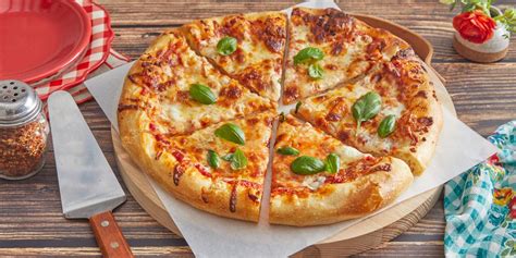 Classic Cheese Pizza Recipe How To Make Classic Cheese Pizza