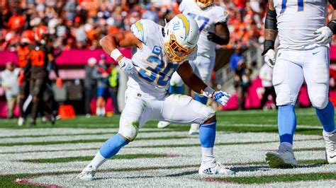 Top Tweets From Chargers Win Over the Browns