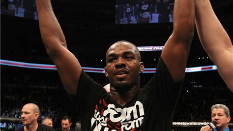 Jon Jones Retains Ufc Light Heavyweight Title With Submission Win