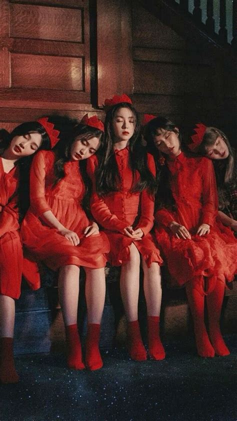 Pin By Rumi On K Pop Idols Red Velvet Photoshoot Red Velvet Velvet