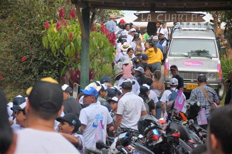 En Un Motopaseo Multitudinario Santiago Montoya Candidato A La