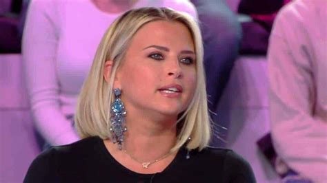 Kelly Vedovelli Malade Et Absente De Tpmp Voici De Quoi Elle Souffre