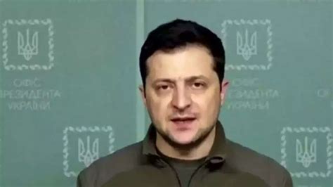 Does Ukraine President Volodymyr Zelenskyy have a body double as clone ...