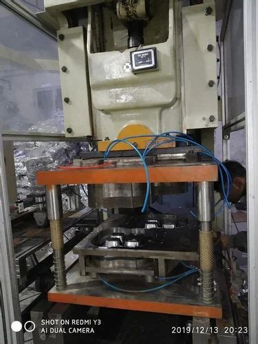 Fully Automatic Four Cavity Aluminum Foil Container Making Machine