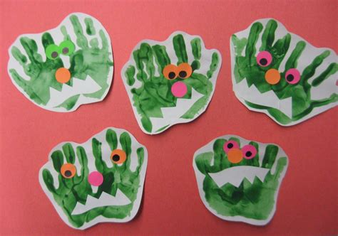 Big Green Monster Craft Google Search Halloween Preschool Monster