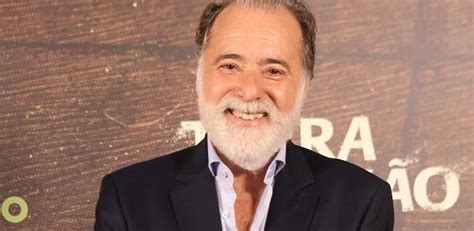 Tony Ramos manda recado a homofóbicos após beijo gay em Terra e Paixão