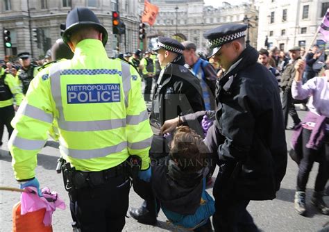 Movimiento Extinction Rebellion Protesta En Londres Agencia Anadolu