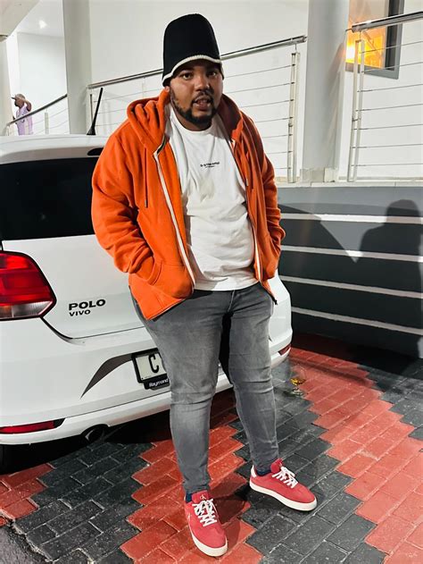 Xolisa Nongalaza (@xnongalaza) • Instagram photos and videos
