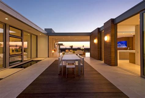 4 Homes That Exemplify California Modern Architecture