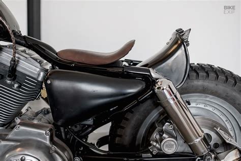 Harley Davidson Sportster XL1200 Contoh Bobber Ramping Dan Garang