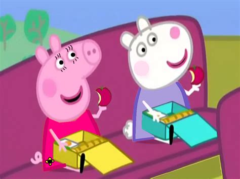 Image Pam Pig And Sylvie Sheeppng Peppa Pig Fanon Wiki Fandom