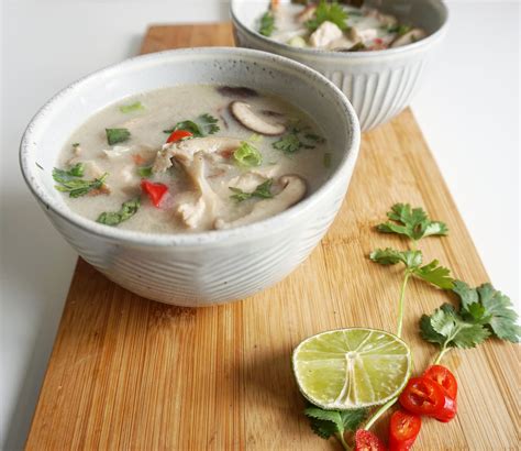 Tom Kha Kai Thaise Kippensoep Met Kokosmelk Artofit