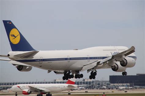 LH B748i D ABYT 1970s Lufthansa At KORD Planestrainsanddavood Flickr