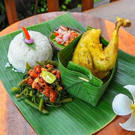 10 Tempat Makan Keluarga Di Malang Yang Menunya Memuaskan Nibble