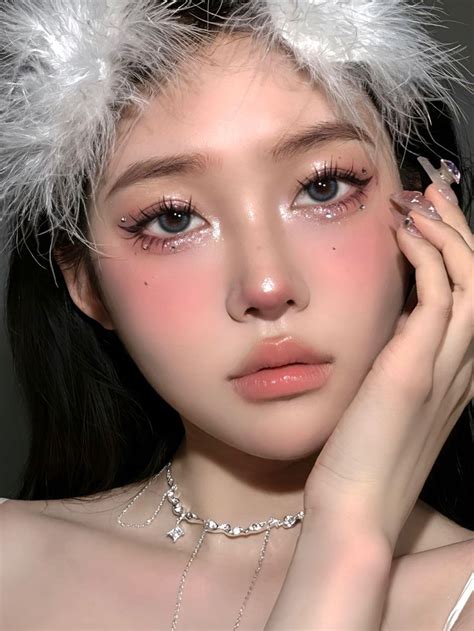 Irene Psycho Inspired Makeup Douyin Gold Makeup Looks Asian Makeup