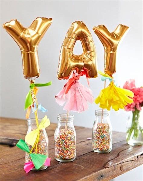 15 Ways to Decorate a Table with a Balloon Centerpiece on Love the Day ...