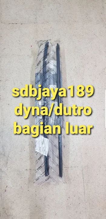 Weatherstrip Karet Plipit Pelipit Kaca Pintu Luar Depan Hino Dutro Dyna