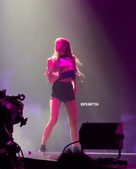 BlΛƆkpiИk 블랙핑크 🇰🇷🇹🇭 On Instagram “ Blackpink Lisa Dancing To Miso Take Me ️🔥🔥🔥”