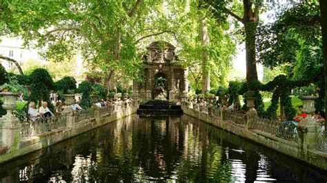 Luxembourg-gardens-