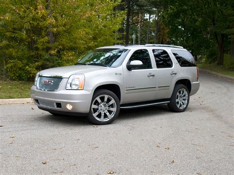 2009 Gmc Yukon Denali Hybrid Gmc Luxury Hybrid Suv Review