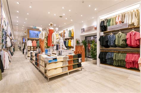 Gallery Uniqlo Sbarca A Roma Con Il Secondo Store Italiano