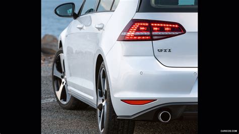 Volkswagen Golf Gti Vii 2015 Tail Light Exhaust Wallpaper 27 Ipad 1024x768