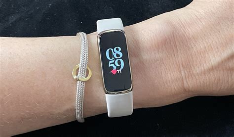 Recensione Del Fitbit Luxe Elegante Fitness Tracker Di Fitbit