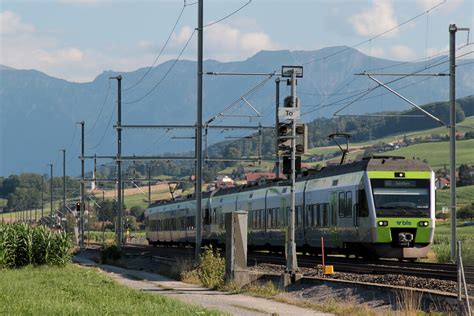 BLS Lötschbergbahn NINA unterwegs im Gürbetal im Kanton Be Flickr