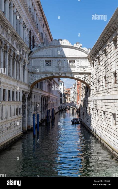 This characteristic bridge of Venice, located a short distance from ...