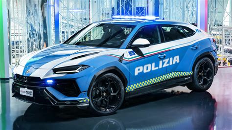 This Special Lamborghini Urus Performante Is Italys Latest Police Car