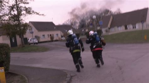 Appels Durgence Incendies Et Accidents Pompiers De Choc Pour