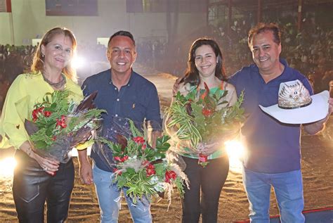 Bianca Yasmin Eleita A Rainha Do Rodeio De Cravinhos