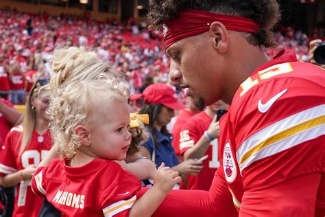 HOT NEWS Patrick Mahomes Mother Was Brought To Tears As He Shared A