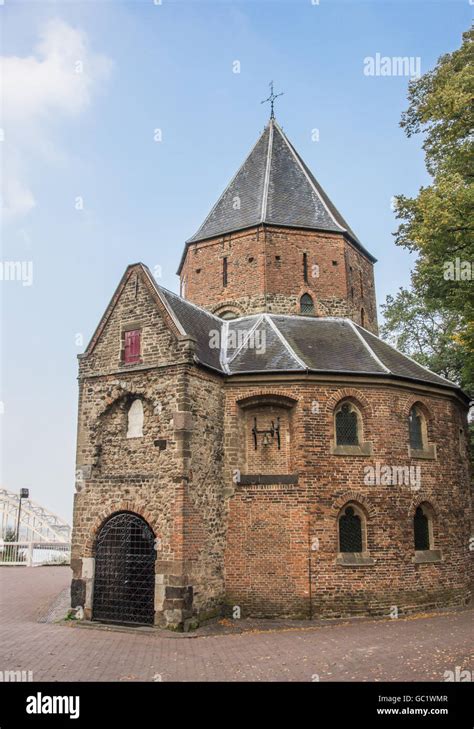 Sint Nicolaas Church And Waalbrug In Nijmegen Holland Stock Photo Alamy