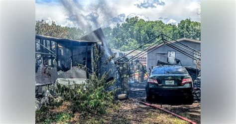 Marion County Firefighters Battle Vehicle Mobile Home Fire At Paddock