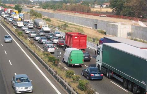 Incidente In A E Code A Brescia Coinvolto Un Mezzo Pesante Prima