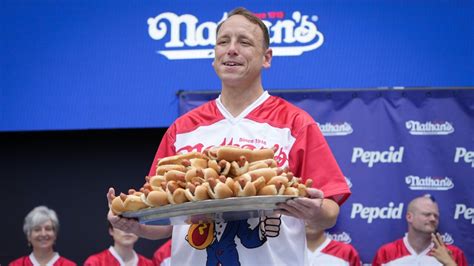 Paige Spiranac offers to replace Joey Chestnut in Nathan’s hot dog ...