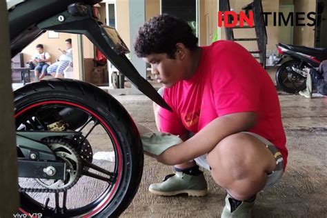 Tips Merawat Ban Motor Biar Gak Cepat Botak