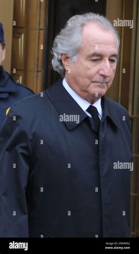 New YORK NY 22 GENNAIO Bernie Madoff Ha Subito Un Attacco Di Cuore