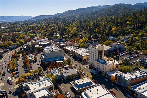 7 Best Small Towns To Retire In Oregon Worldatlas