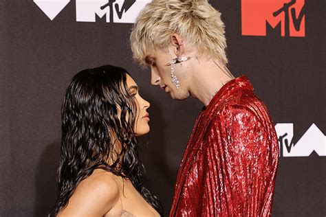 Megan Fox And Machine Gun Kelly S First Kiss Was Weird