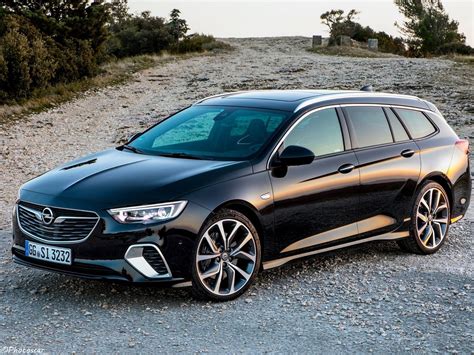 Opel Insignia Gsi Sports Tourer 2018 Une élégance Très Raffinée