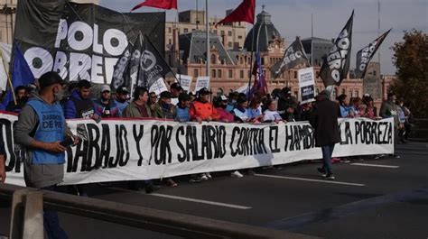 Piquetazo Nacional Los Movimientos Sociales Realizan Más De 500 Cortes De Calle En Todo El País