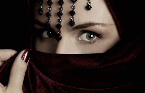 Veil Face Girl Green Eyes Wallpaper Coolwallpapersme