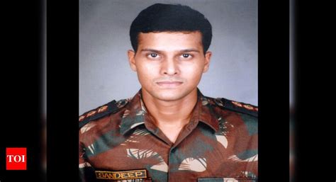 Major Sandeep Unnikrishnan (Martyred in 26/11) Spent 14 Years in ...