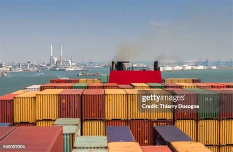 Cargo Ship Pollution Photos and Premium High Res Pictures - Getty Images