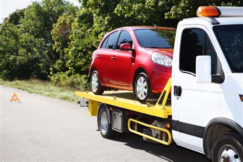 What Happens If Your Car Is Damaged While Being Towed