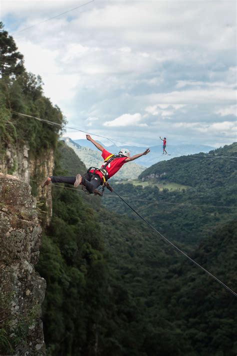 Salto De Pêndulo Da Natural Extremo Urubici