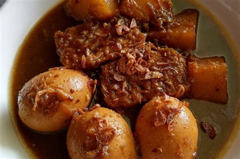 Resep Semur Telur dan Kentang, Bumbu Simpel dan Enak